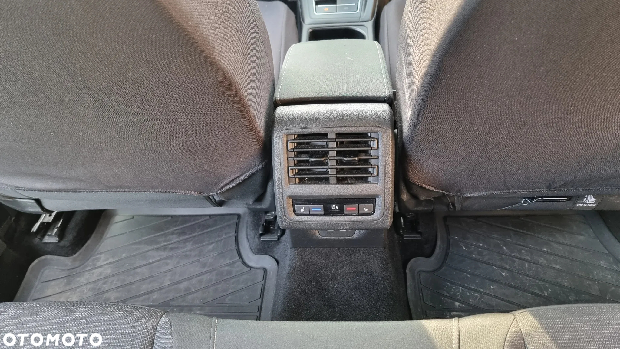 Volkswagen Golf VIII 1.5 TSI EVO Life - 22