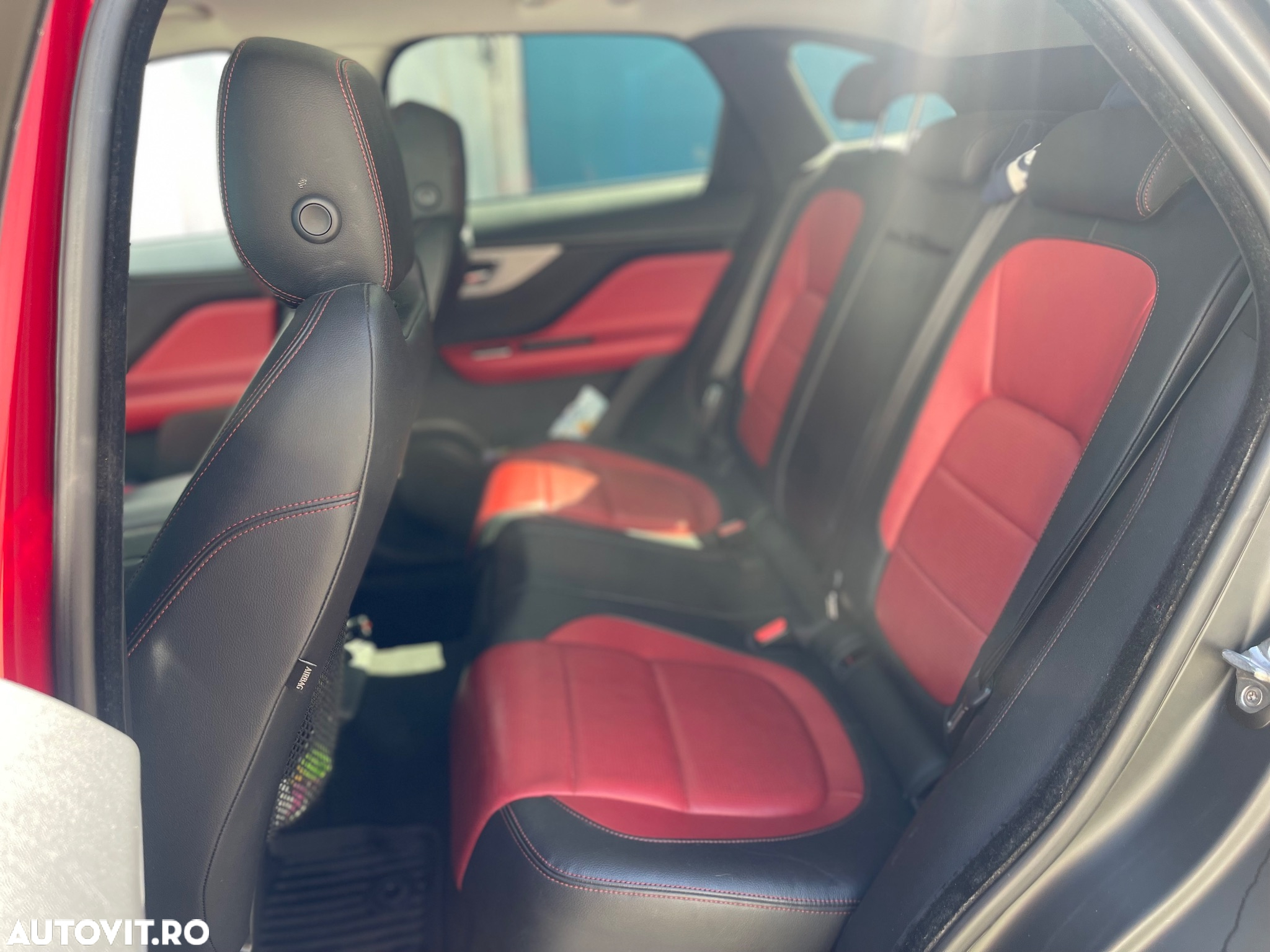 Jaguar F-Pace 20d AWD R-Sport - 7