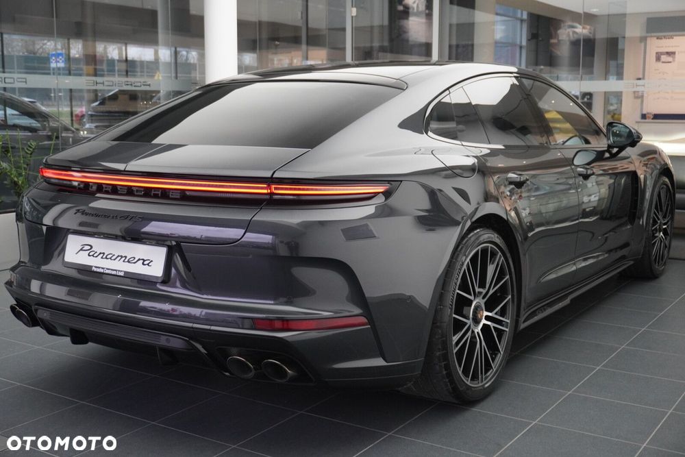 Porsche Panamera GTS - 12
