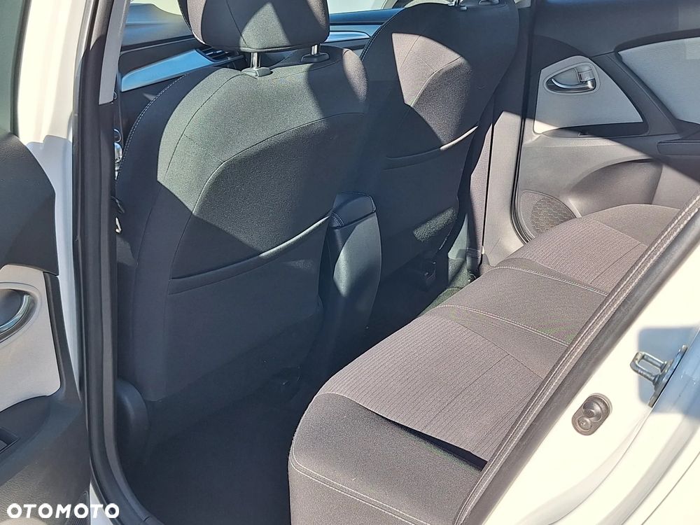 Toyota Avensis 2.0 D-4D Active Business - 13