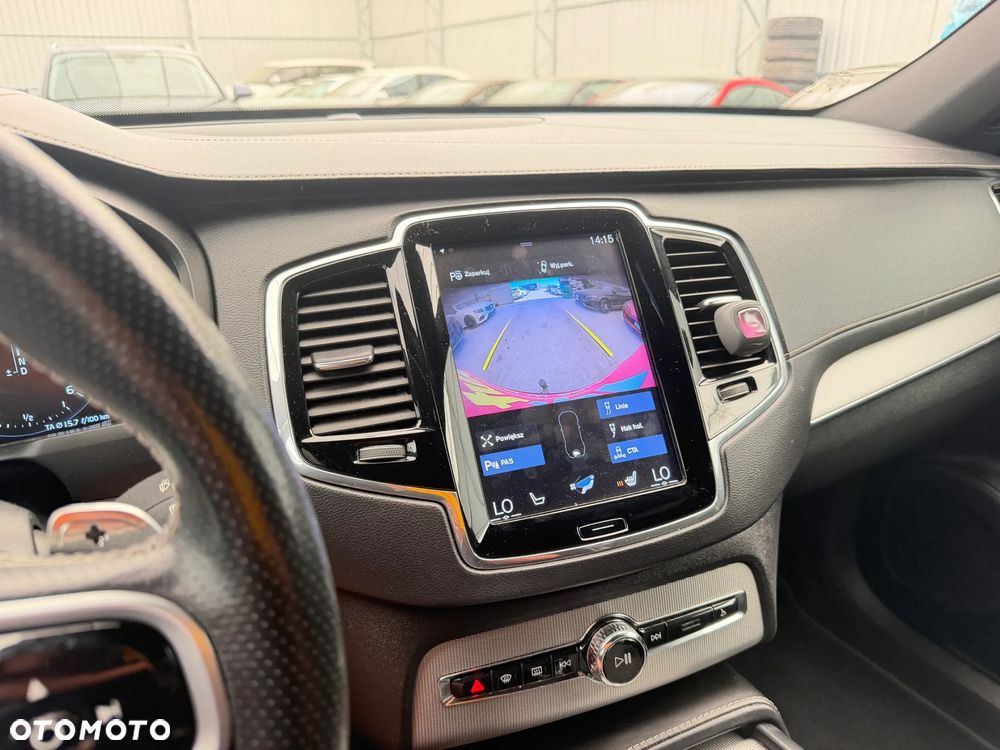 Volvo XC 90 D5 SCR AWD R-Design - 11