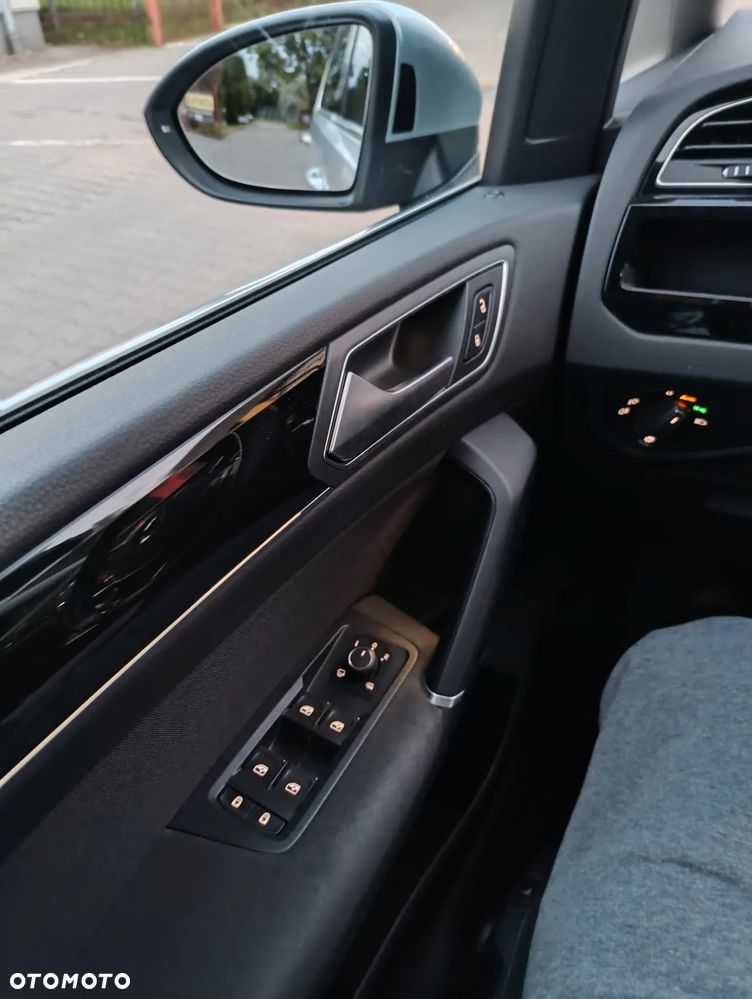 Volkswagen Touran 1.5 TSI EVO Highline - 9