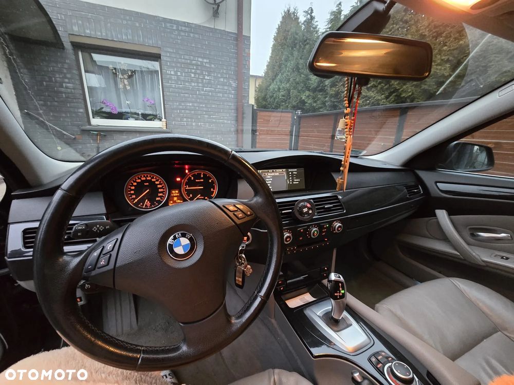 BMW Seria 5 520d - 6