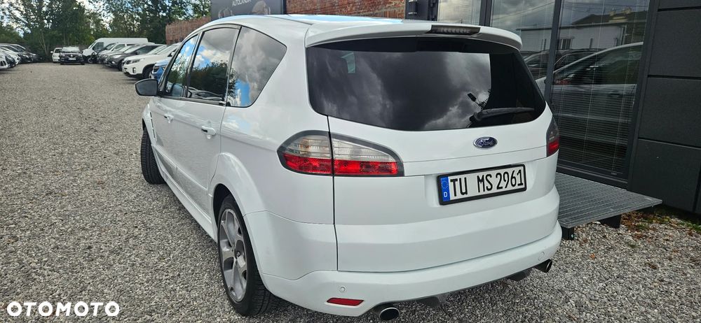 Ford S-Max - 13