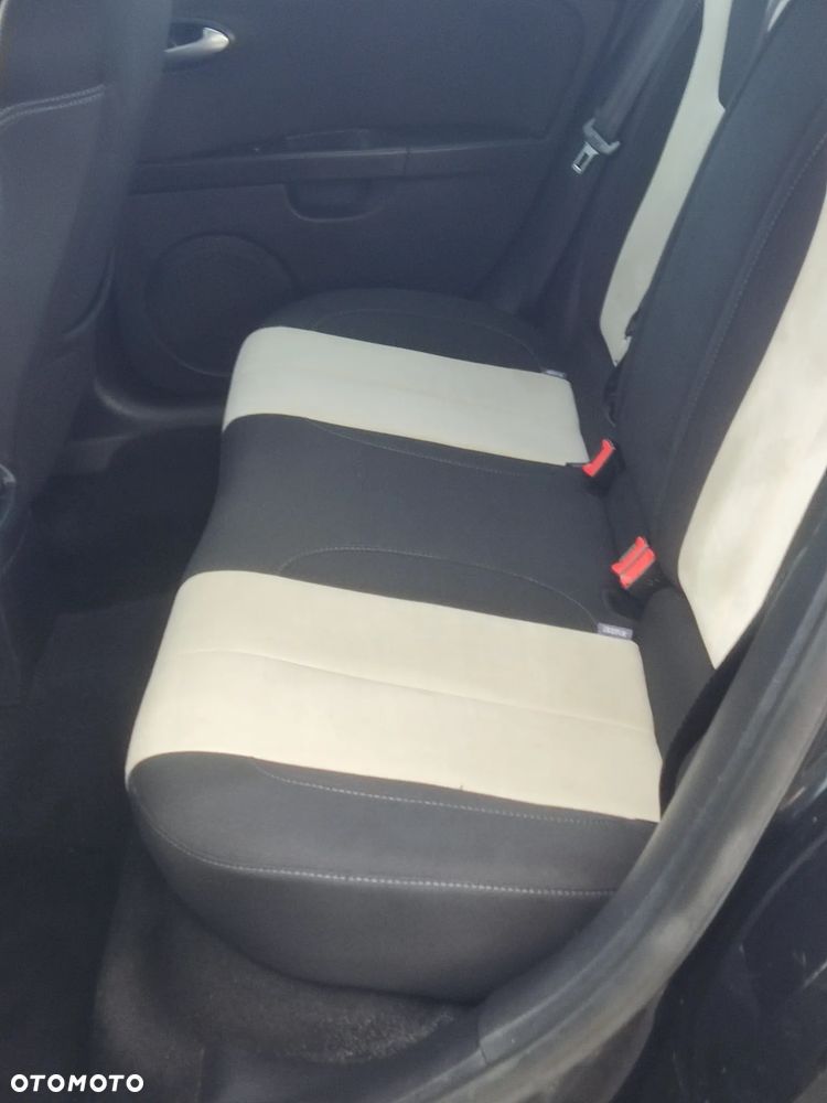 Seat Leon 2.0 TDI DPF FR Black Matt Edition - 21