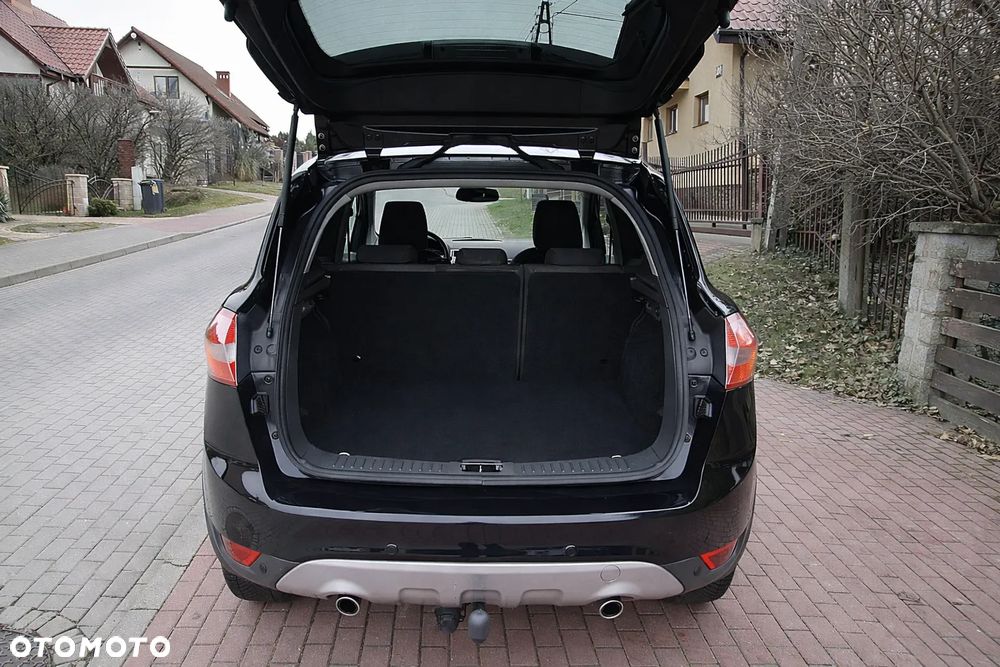 Ford Kuga 2.0 TDCi 2x4 Titanium - 20