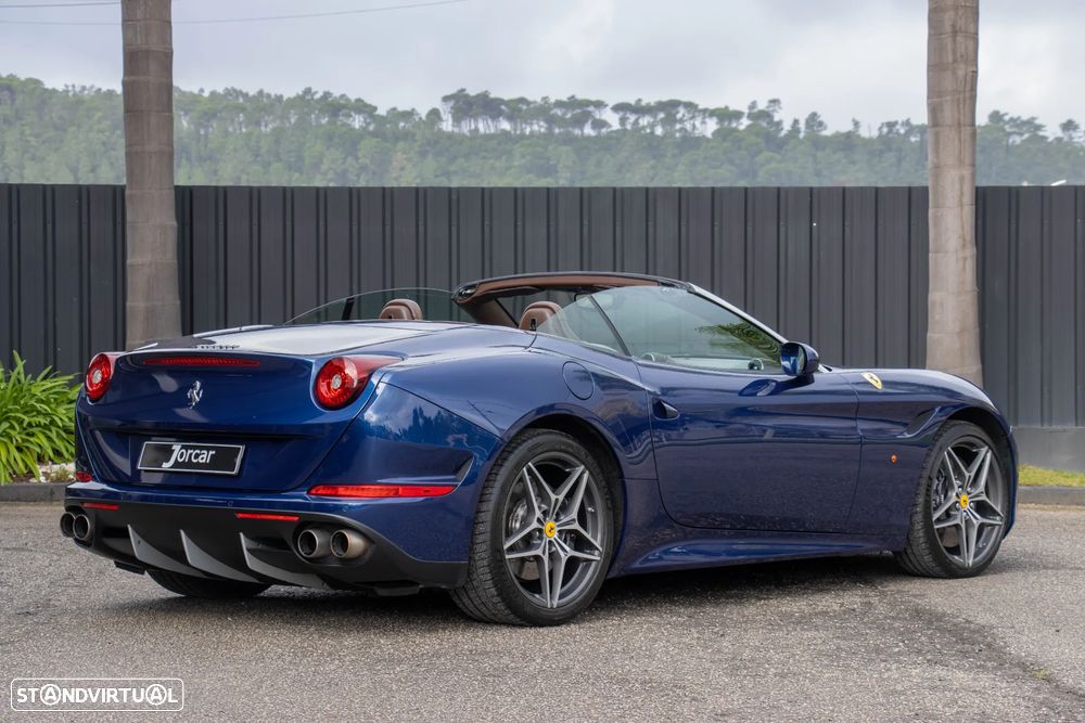 Ferrari California T - 16