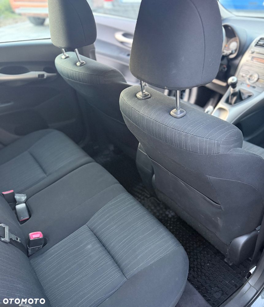 Toyota Auris 1.6 VVT-i Sol - 14