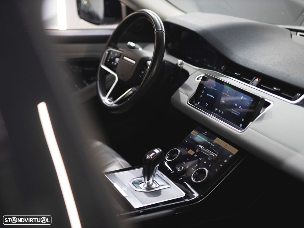 Land Rover Range Rover Evoque P300e SE - 18