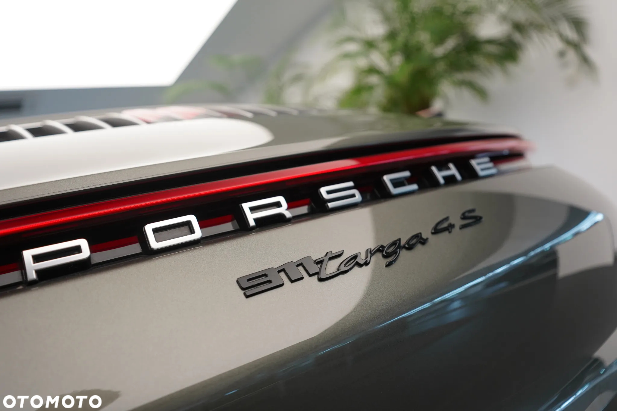 Porsche 911 Targa 4S - 40
