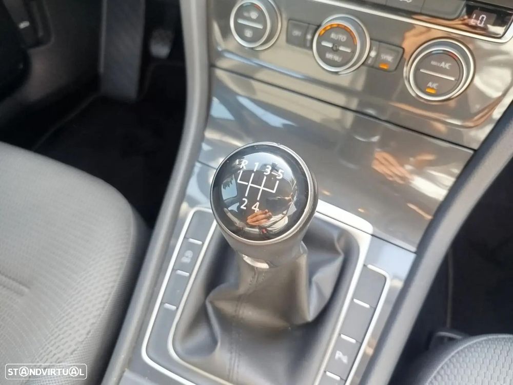 VW Golf - 15
