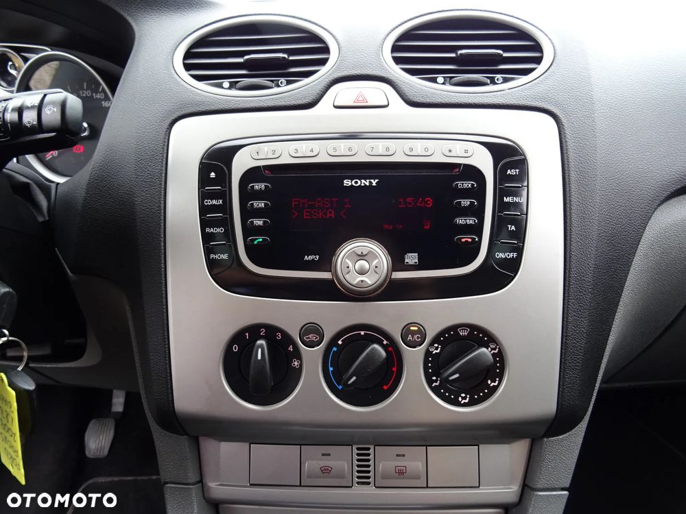 Ford Focus 1.8 White Magic - 19