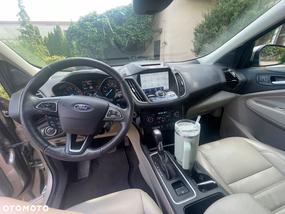 Ford Escape - 8