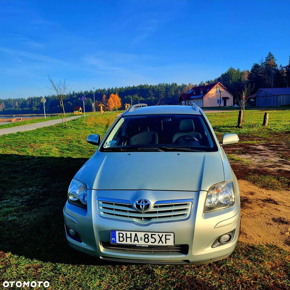 Toyota Avensis 1.8 VVT-i Combi Sol - 7