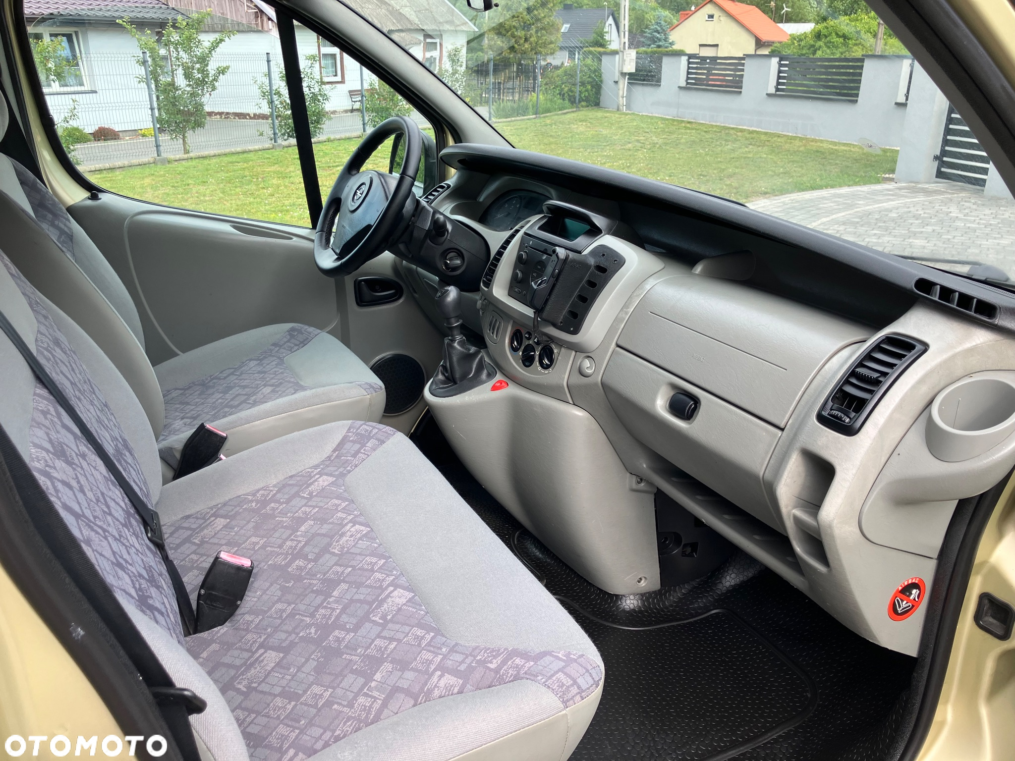 Opel VIVARO 1.9 CDTI 101 KM KLIMA 3 OSOBY - 9