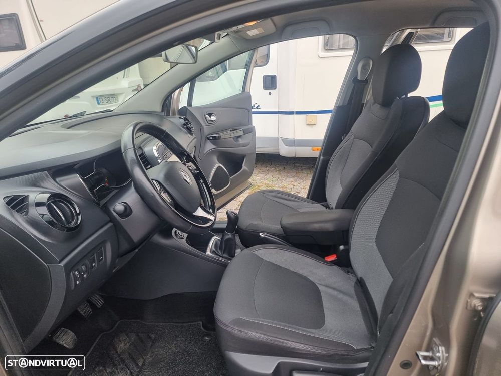 Renault Captur 1.5 dCi Exclusive - 14