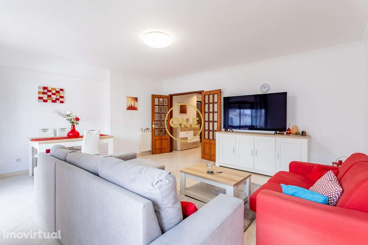 T2 com 108m2, garagem box + parqueamento, vistas Serra de Sintra | Pal - Grande imagem: 3/35