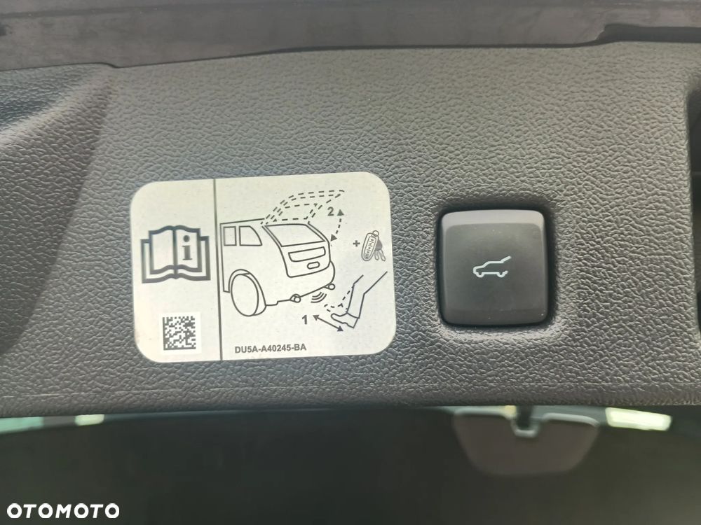 Ford Kuga 2.5 FHEV AWD Titanium eCVT - 29