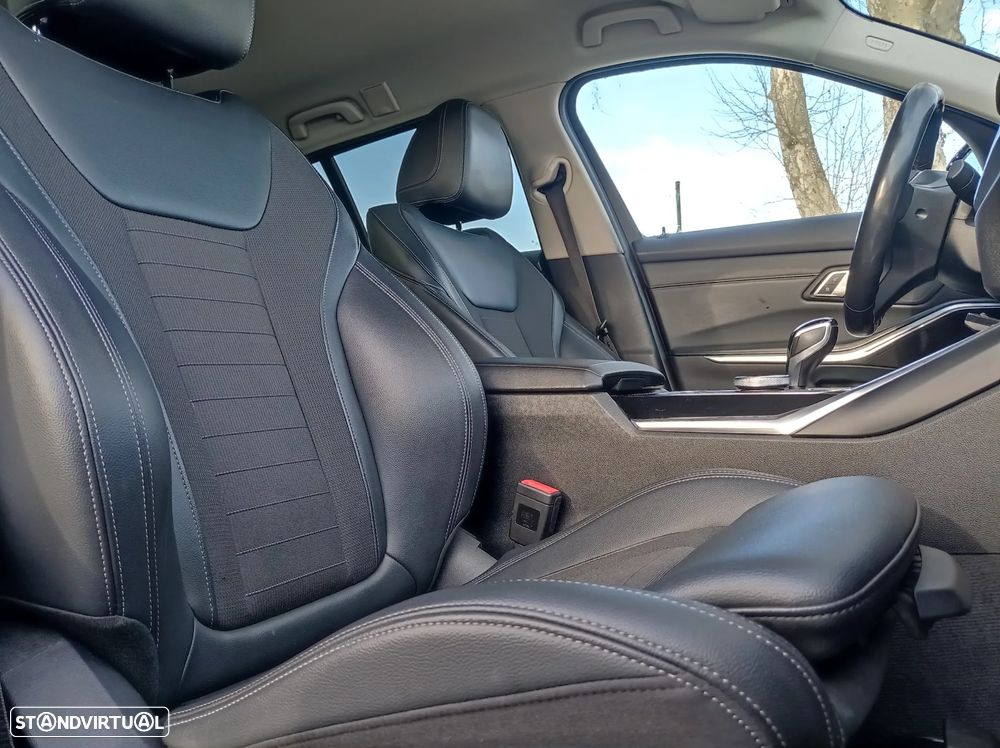 BMW 318 d Line Sport Auto - 17