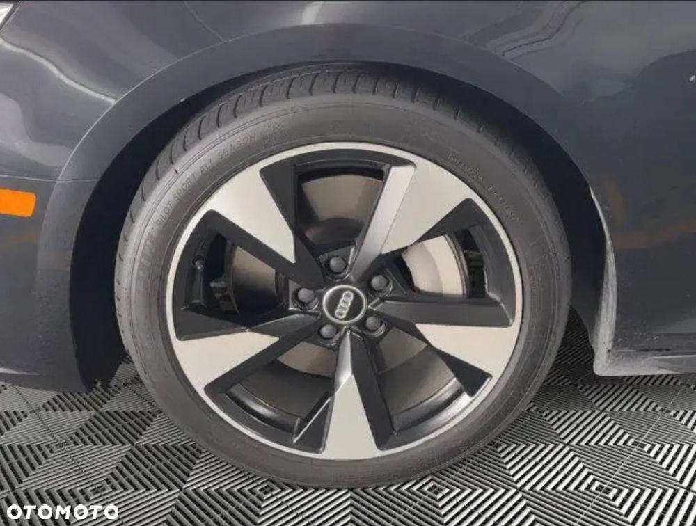 Audi A4 Limousine 45 TFSI Quattro S tronic - 6