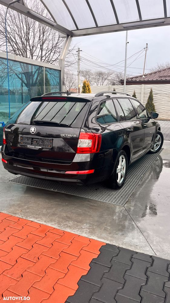 Skoda Octavia 1.6 TDI Green tec DSG Solution - 6