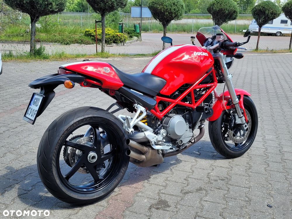 Ducati Monster - 12