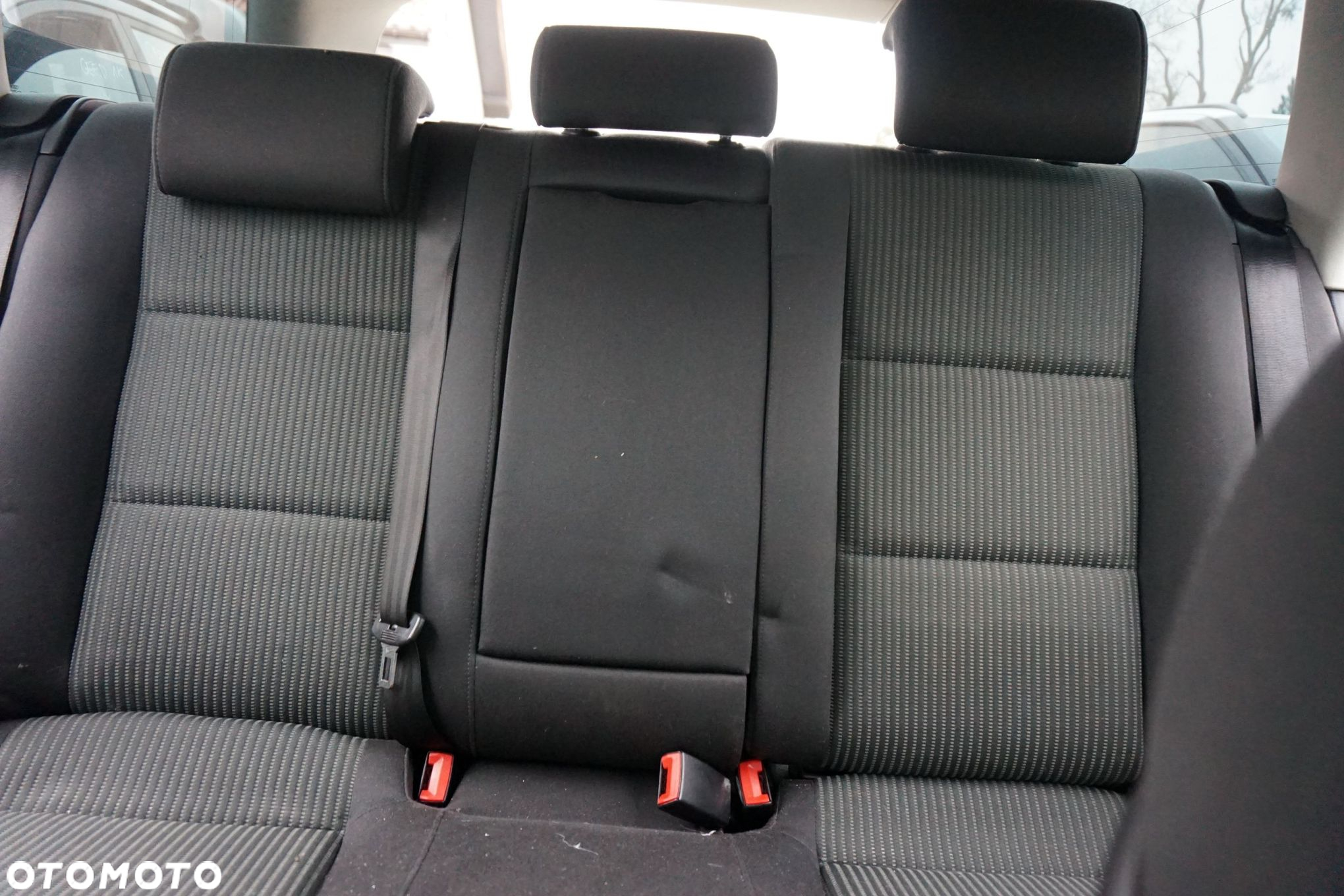 AUDI A4 B7 KOMBI 2007 LY7G 2.0 TDI BRD 170KM HCK SZARY na części - 17