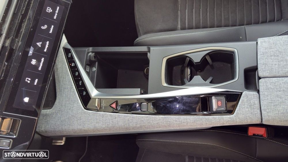 Peugeot 5008 1.2 Hybrid GT e-DCS6 - 39