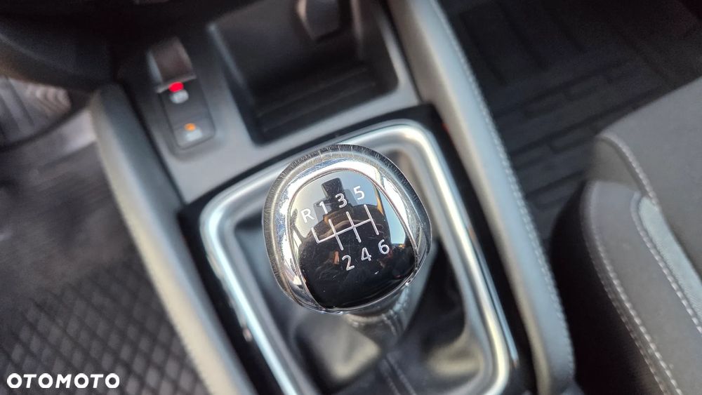 Nissan Qashqai 1.5 dCi N-CONNECTA - 25