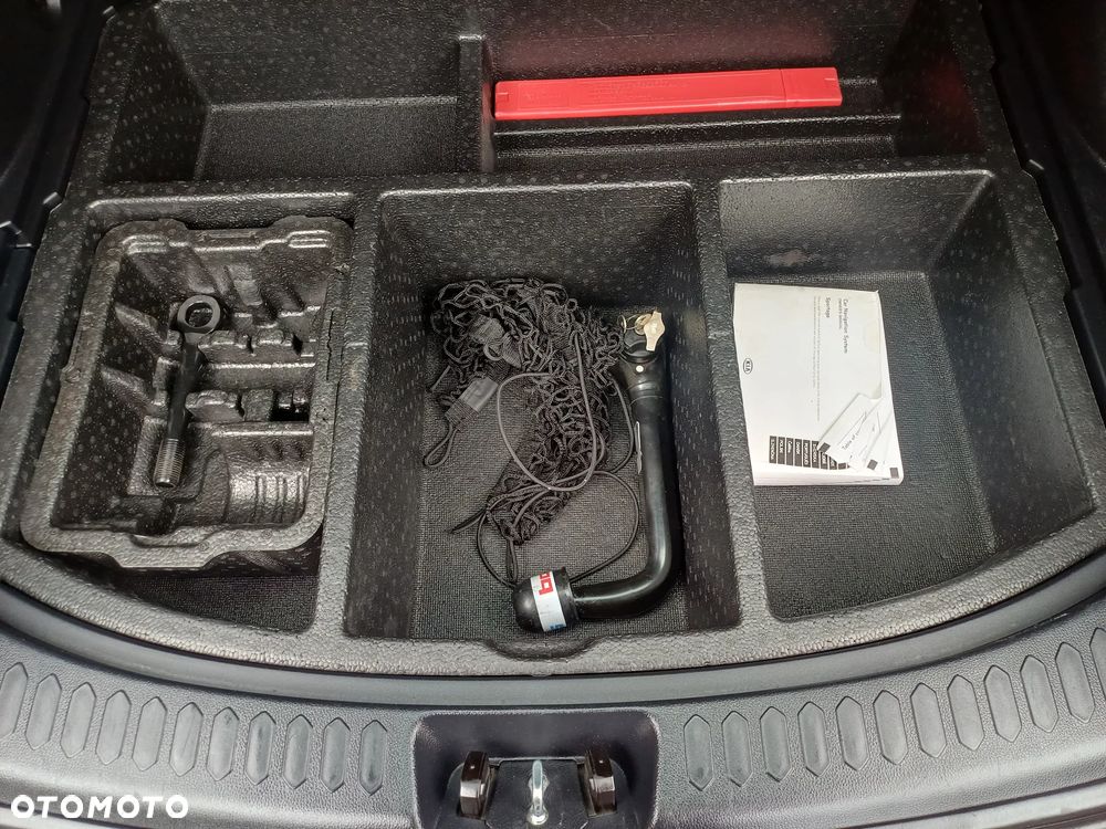 Kia Sportage 2.0 CRDI 4WD Automatik Fifa World Cup Edition - 31