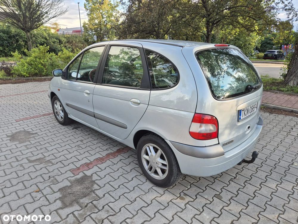 Renault Scenic - 16