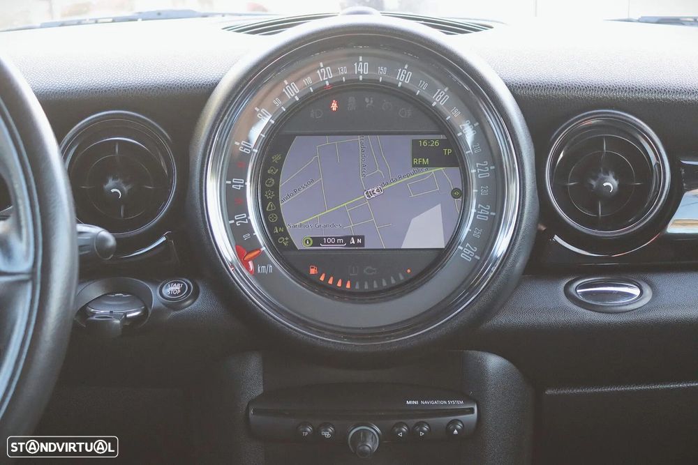 MINI 3 Portas John Cooper Works - 20
