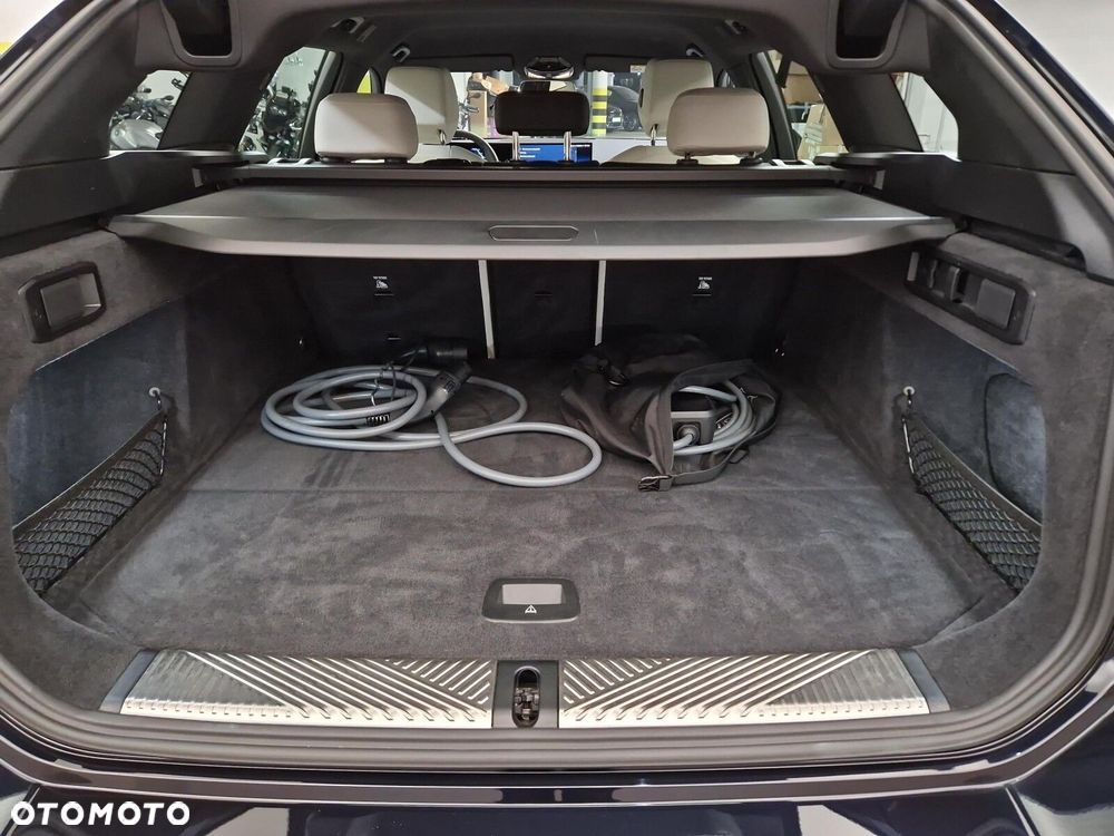 BMW i5 83.9kWh xDrive40 M Sport - 18