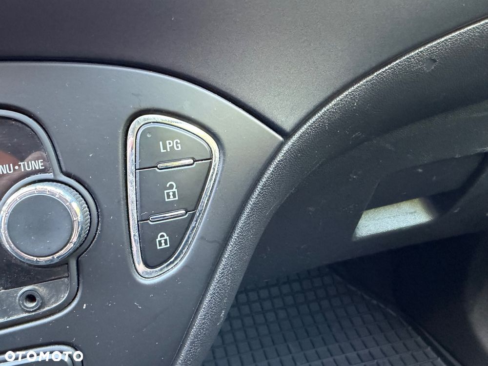 Opel Corsa 1.4 Cosmo S&S - 17