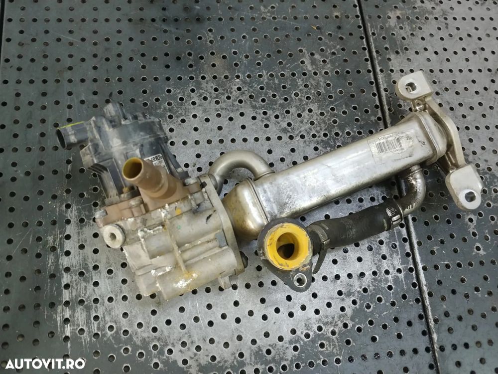 racitor gaze cu egr  f1agl411  2.3hpi euro 6  iveco daily 6   5802528639   5802531805 - 1