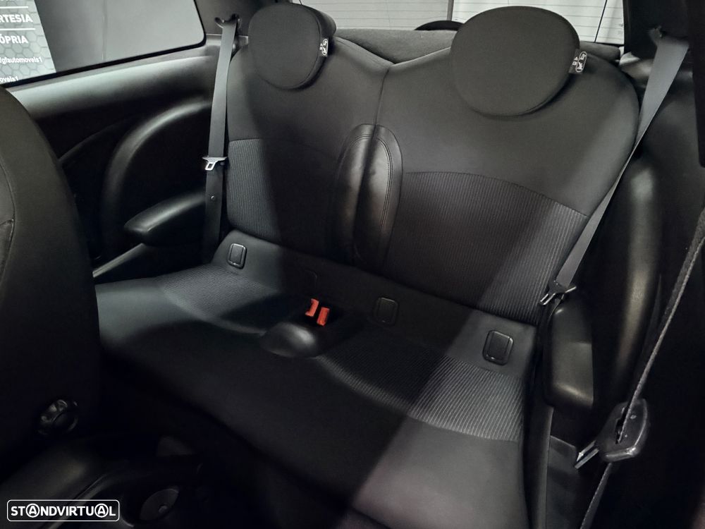 MINI 3 Portas Cooper S - 30