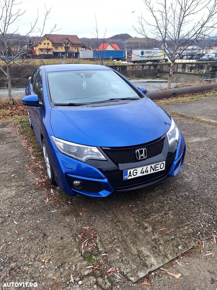 Honda Civic 1.8 i-VTEC MT Sport - 3