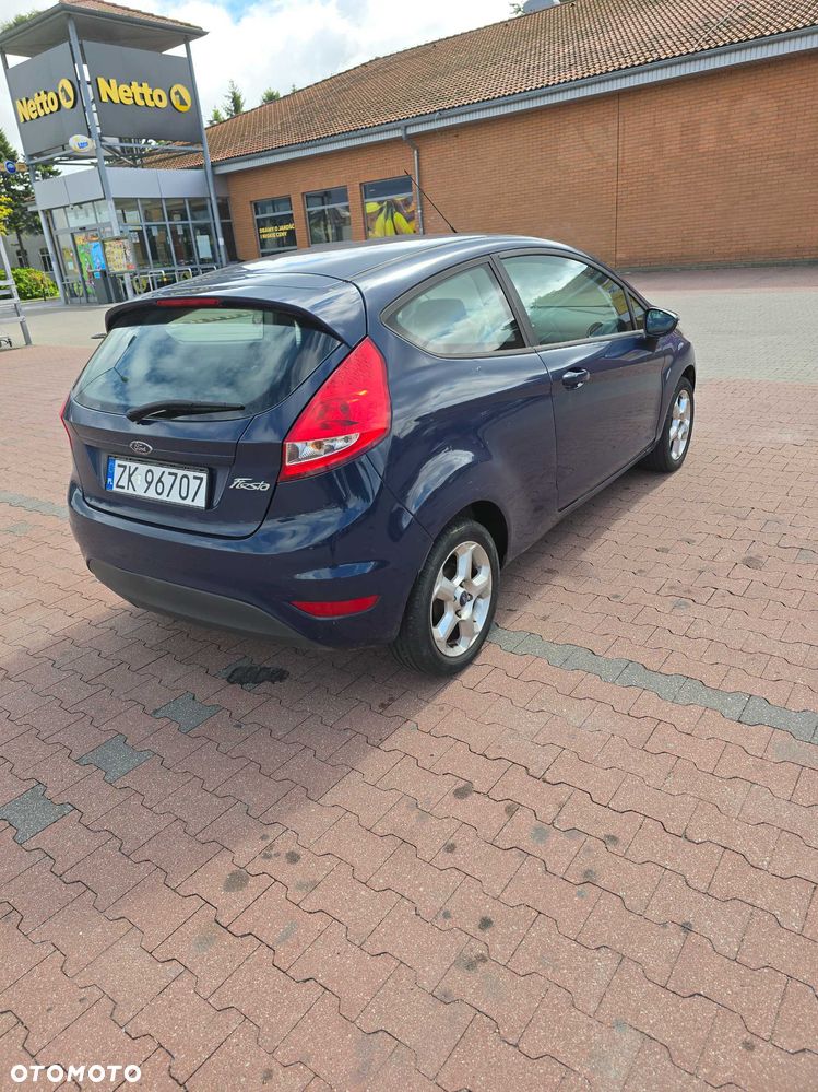 Ford Fiesta - 2