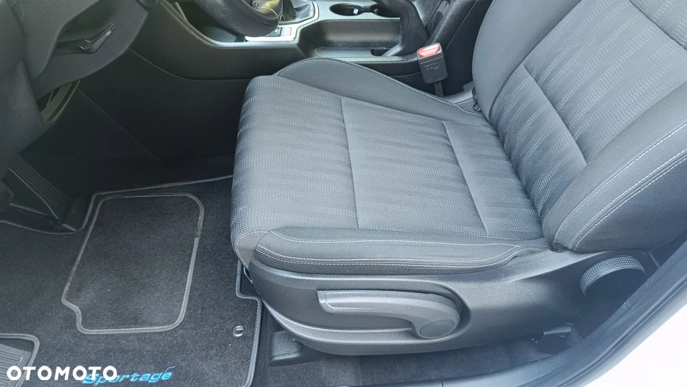 Kia Sportage 1.6 GDI M 2WD - 29