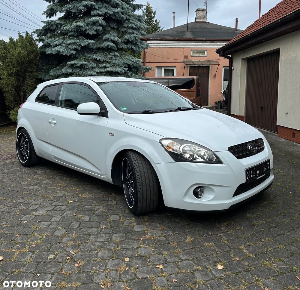 Kia ProCeed - 5