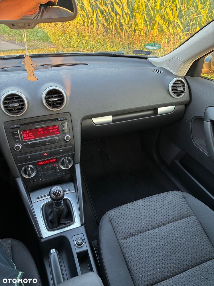 Audi A3 Sportback 1.4 TFSI Ambiente - 16