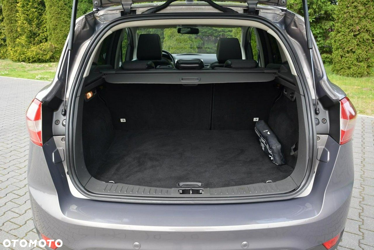Ford Kuga 2.0 TDCi 4WD Titanium Plus - 37