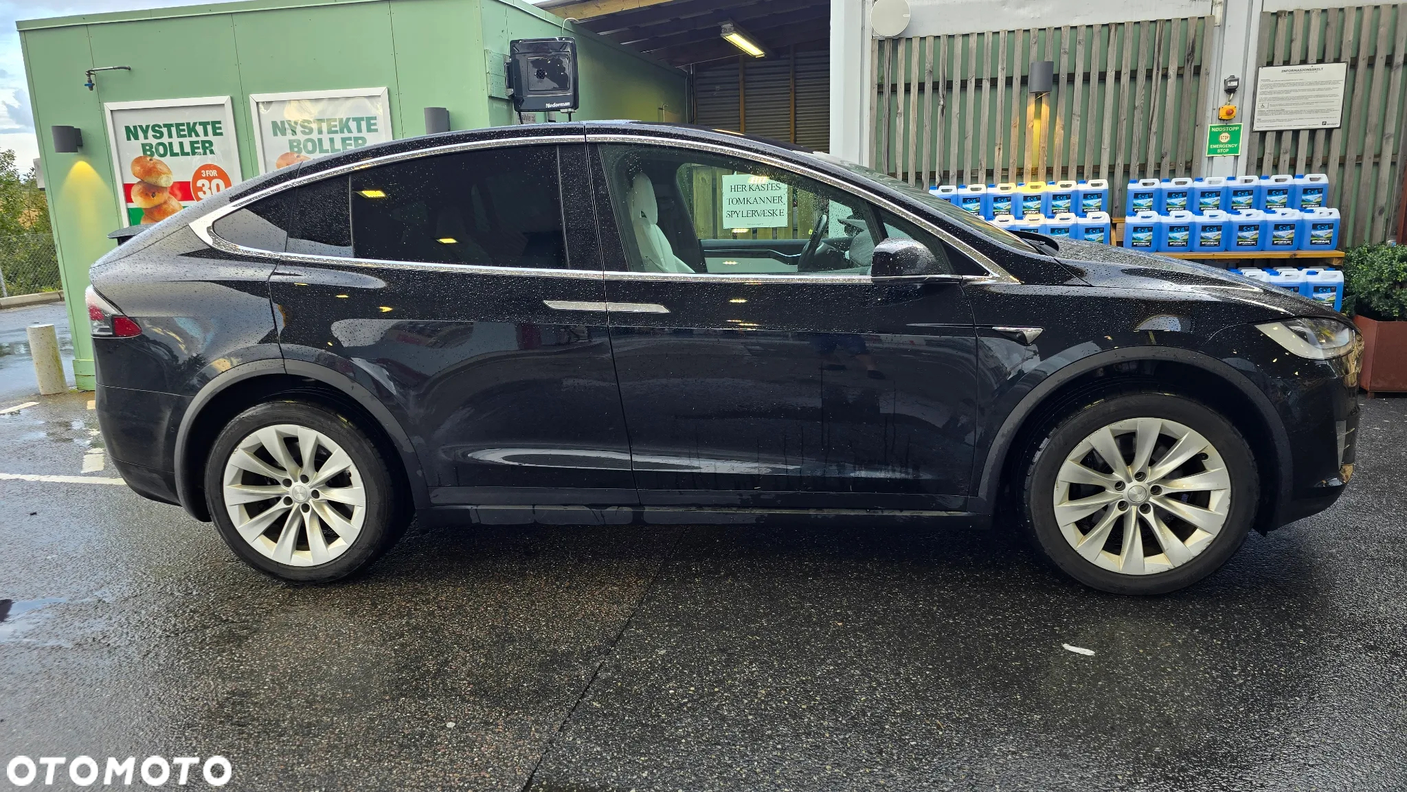 Tesla Model X Long Range Plus - 11