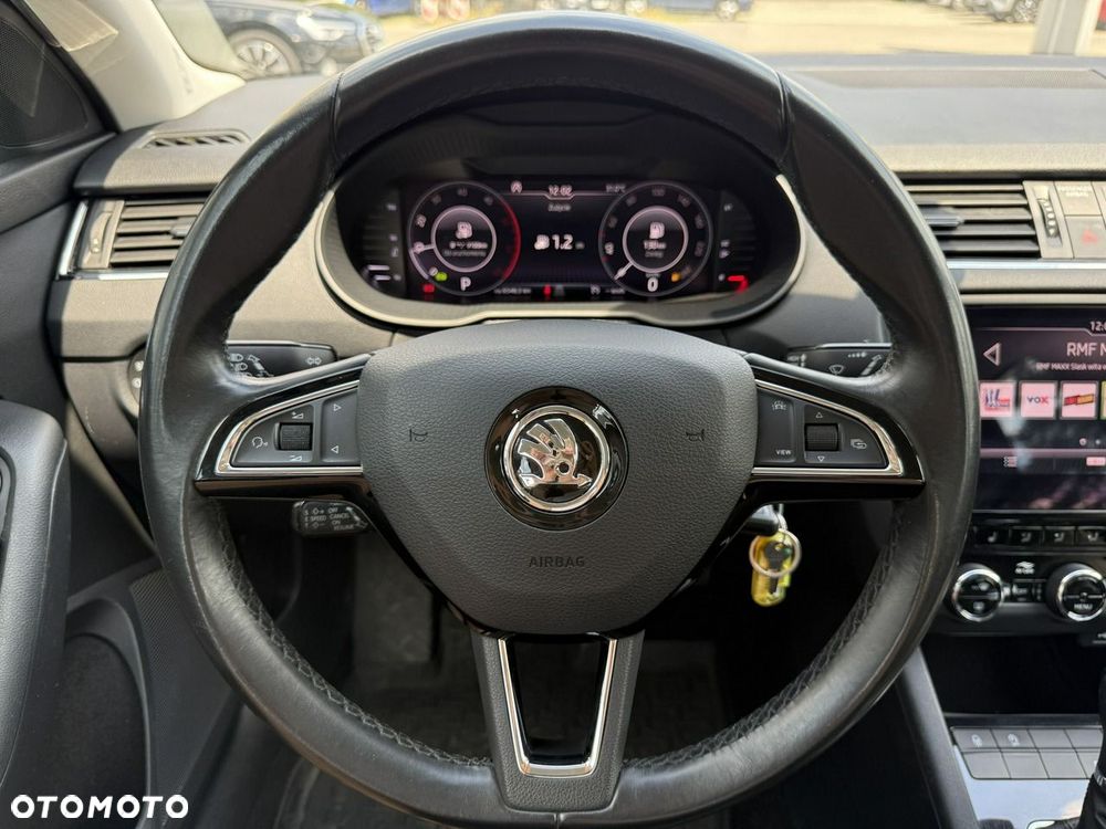 Skoda Octavia - 14