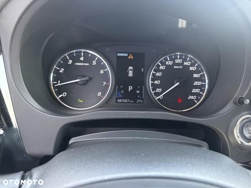 Mitsubishi Outlander 2.0 Instyle + 4WD CVT - 15