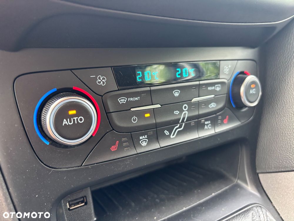 Ford Focus 1.0 EcoBoost Start-Stopp-System ACTIVE STYLE - 17