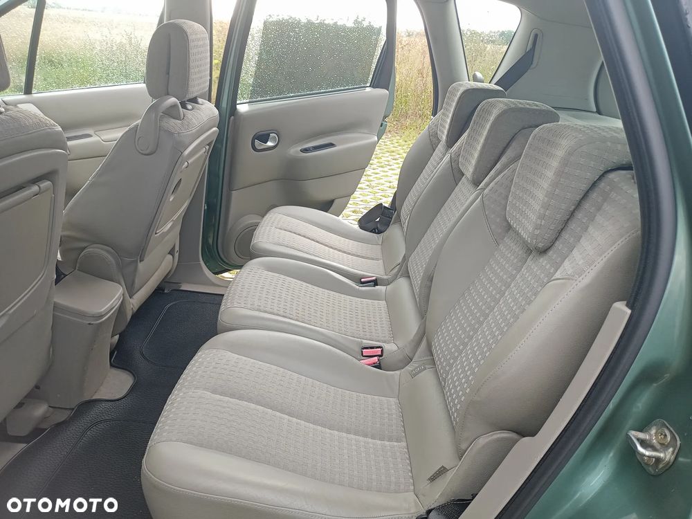 Renault Scenic 1.6 16V Privilege - 7