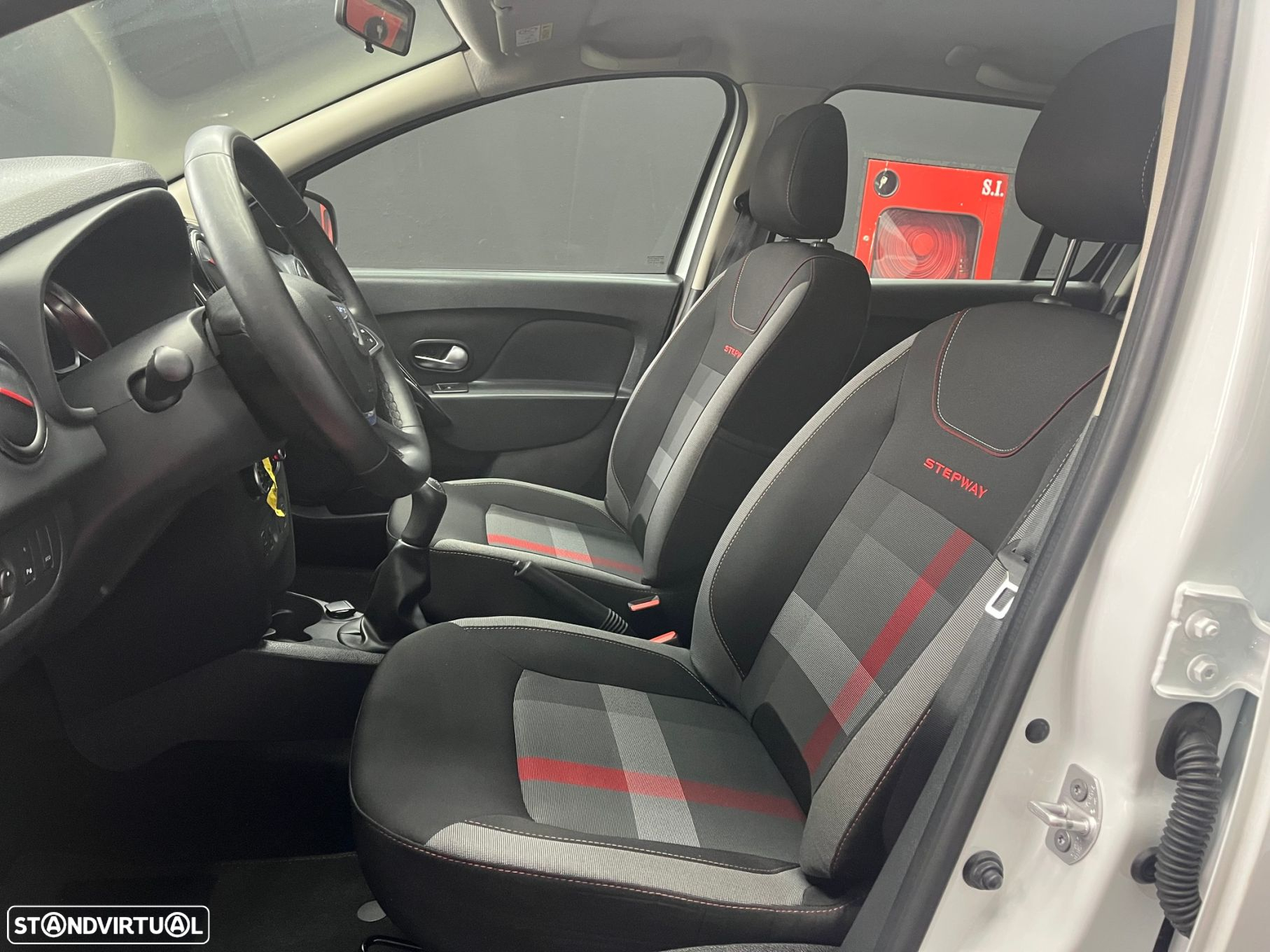 Dacia Logan MCV 0.9 TCe Stepway - 7