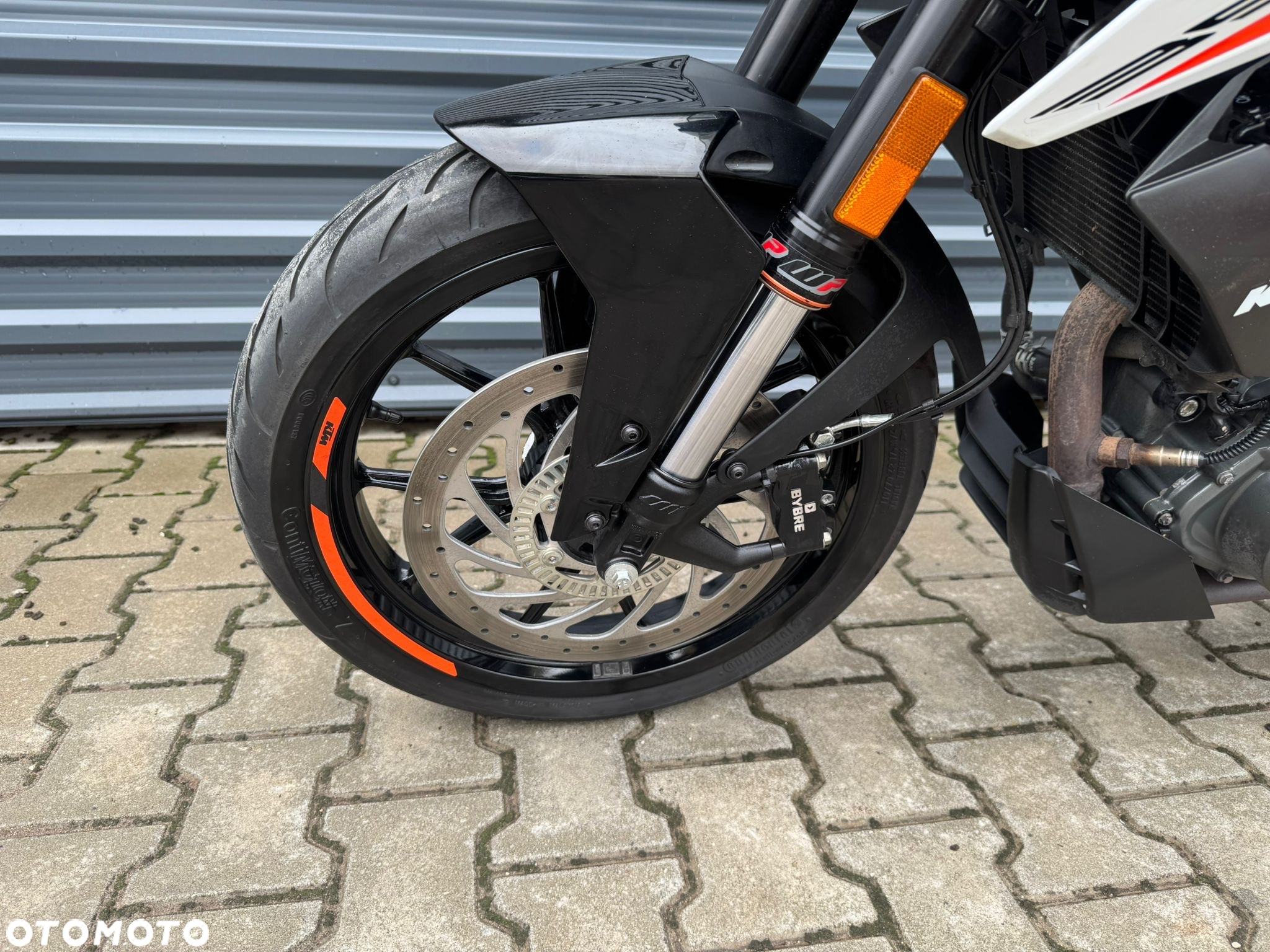 KTM Duke - 17