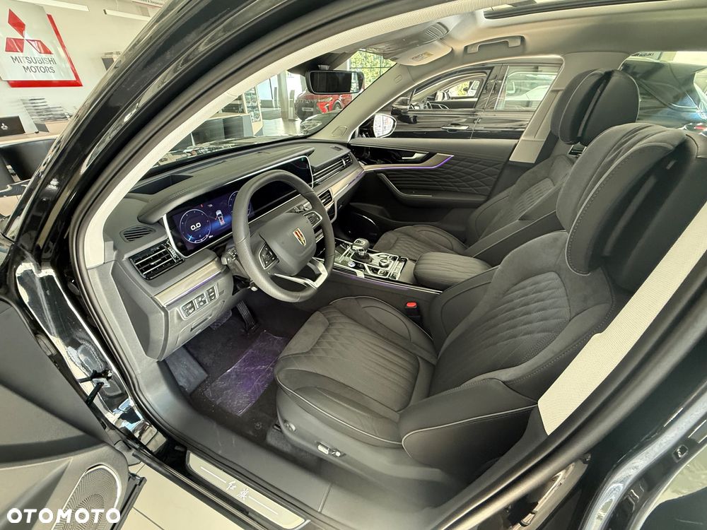 Hongqi HS5 2.0T AWD - 12